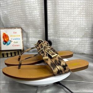 (S1) Animal Print Gbg (guess) sandals, size 9M